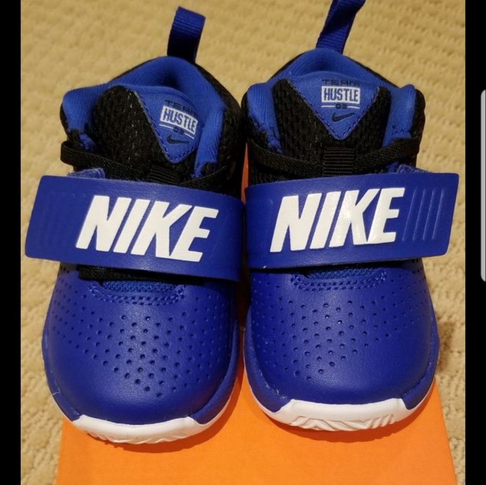 Nike shoes size 5c